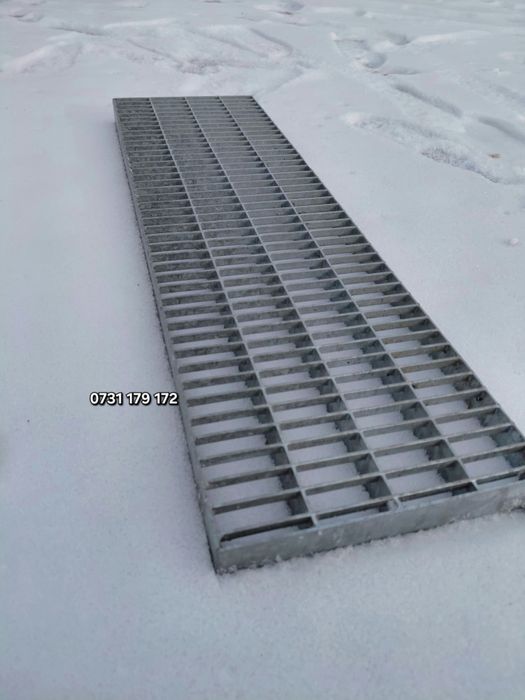 Trepte zincate galvanizat pentru scări de exterior