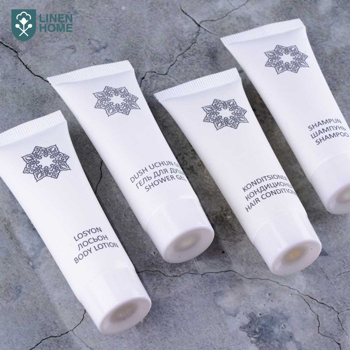 Набор для душа "Люкс" (шампунь/гель для душа/кондиционер/лосьон)