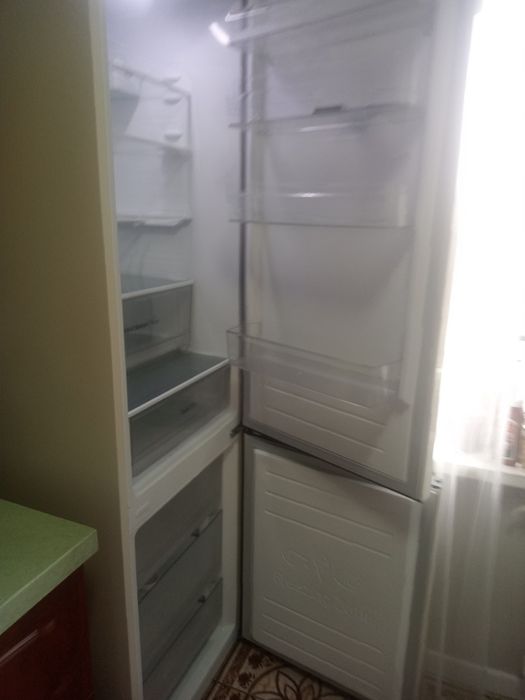 Продам холодильник новый