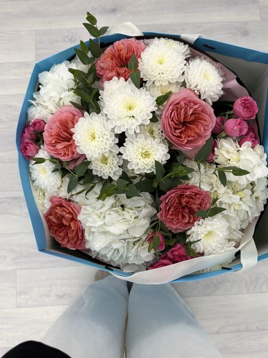 Продам цветы торг есть