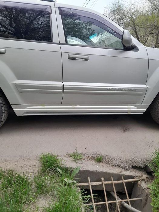 Продам SRT бампер на Гранд Чероки