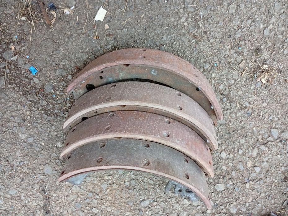 Накладки за Лада