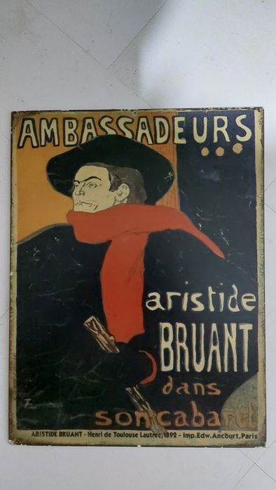 Ambassadeurs aristide Bruart dans son xabaret