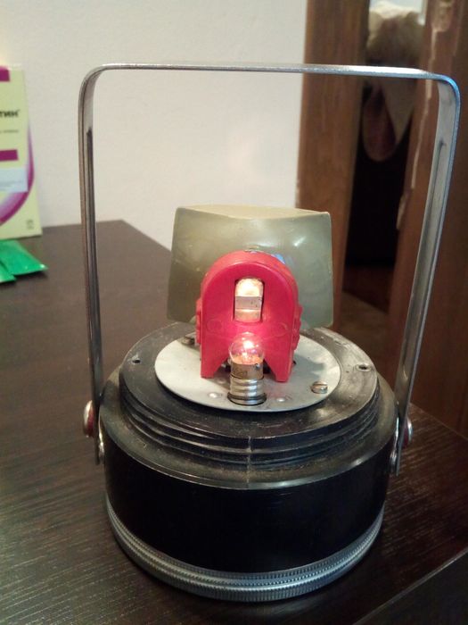 фенер за къмпинг