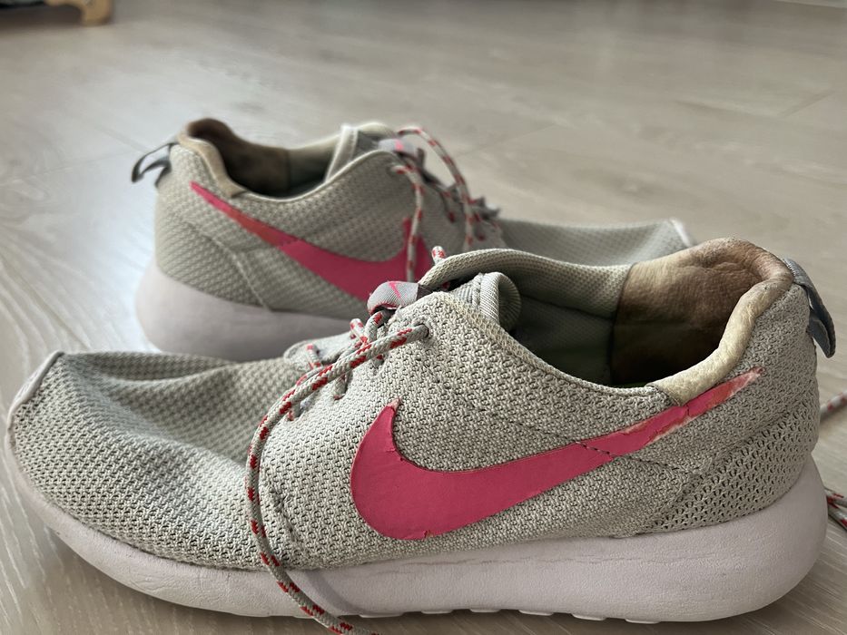 Дамски маратонки Nike roshe run
