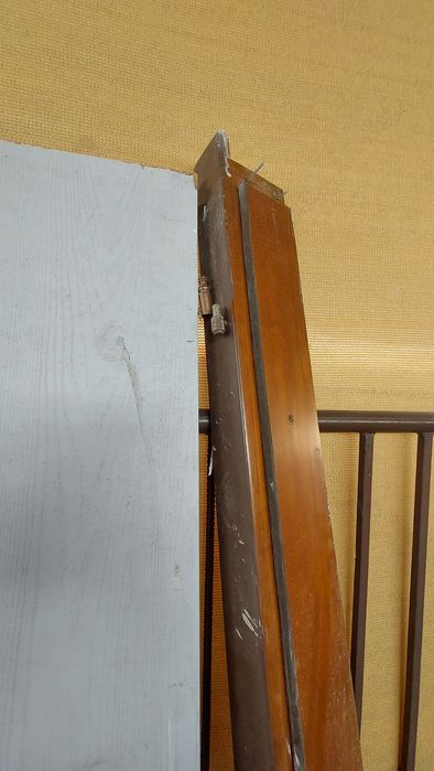 Двери деревянные