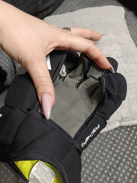 Продам хоккейную форму