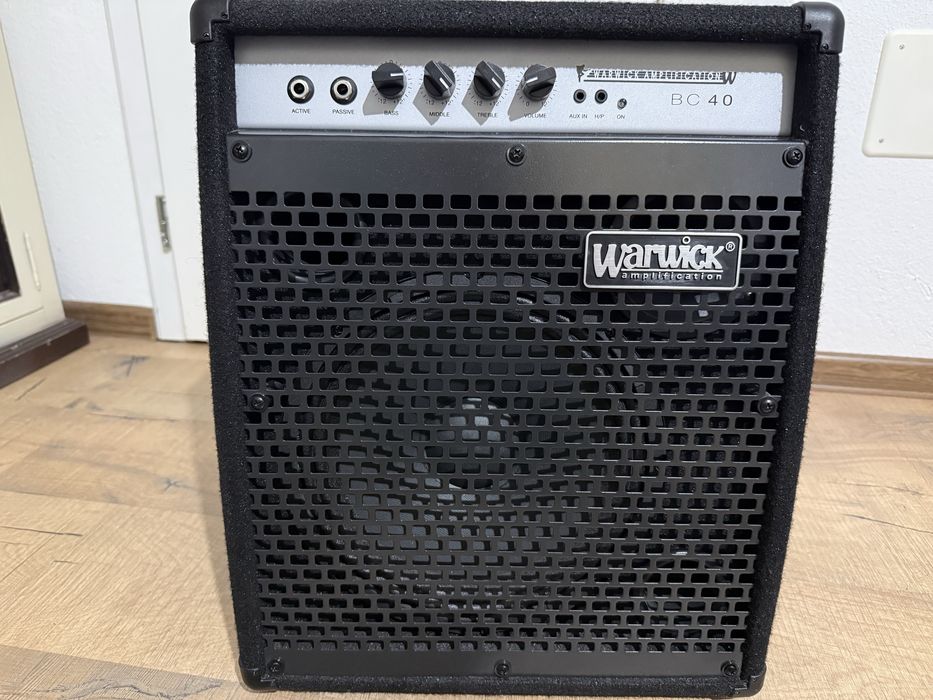 Warwick BC 40, Amplificator  bass (chitara bass)