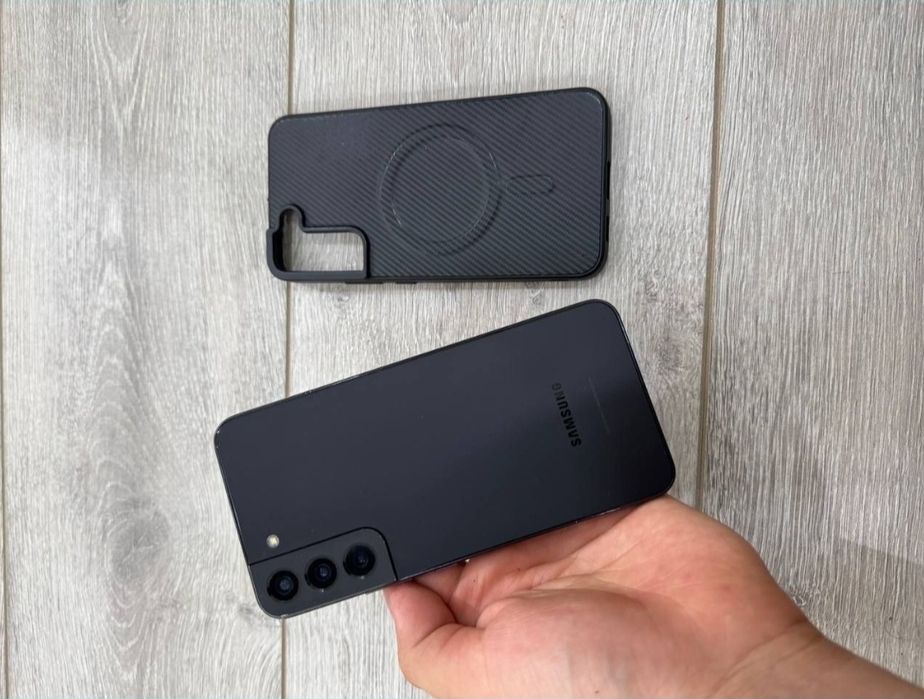 Samsung galaxy S22 +