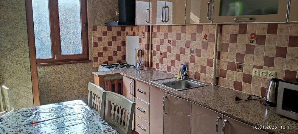 3-х комнатная квартира 5 этаж где метро Ойбек ID: 5245