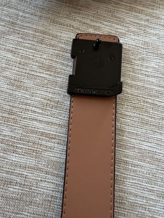 Curea Louis Vuitton maro