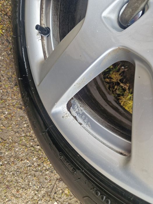 Джанти със зимни гуми за Ауди 225/50/17