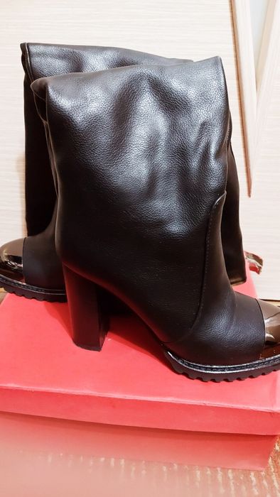 Сапоги фирма BASCONI