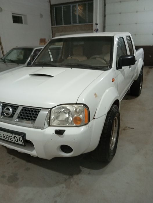 Продам Ниссан нп 300