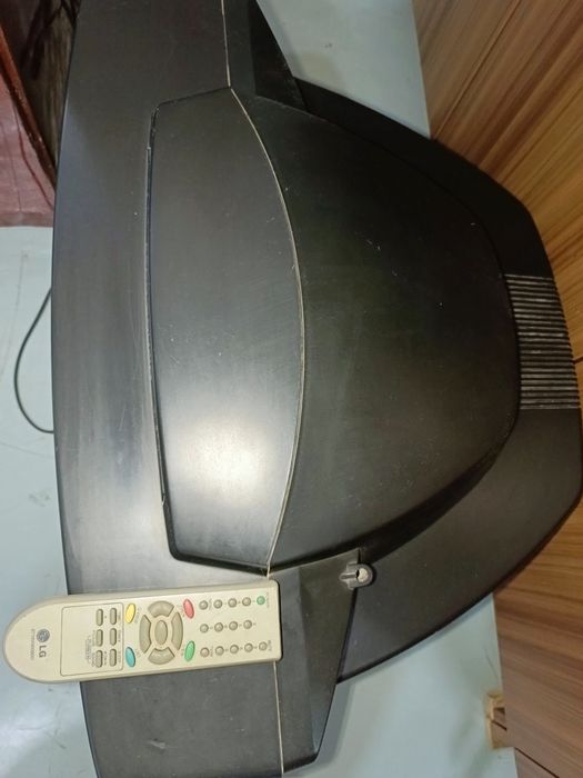 Продаю телевизор LG