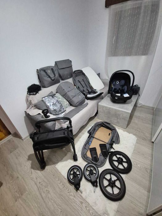 Vând căruț 3 în 1 nou nouț