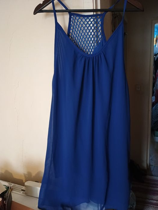 Дамски рокли и блузи