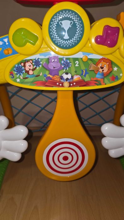 Centru de activitati 4 in 1 Winfun, cu poarta de fotbal si baschet