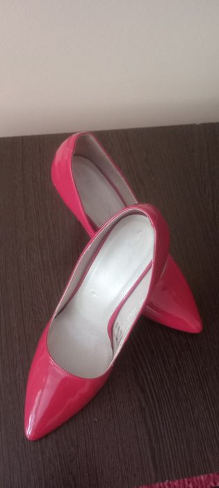 Pantofi piele lac roșii