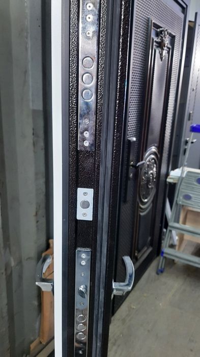 Входные двери с терморазрывом