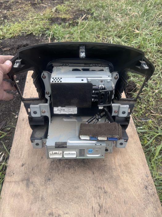 Автомагнитола рамка