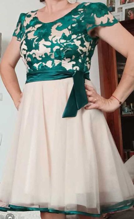 rochie eleganta marimea M