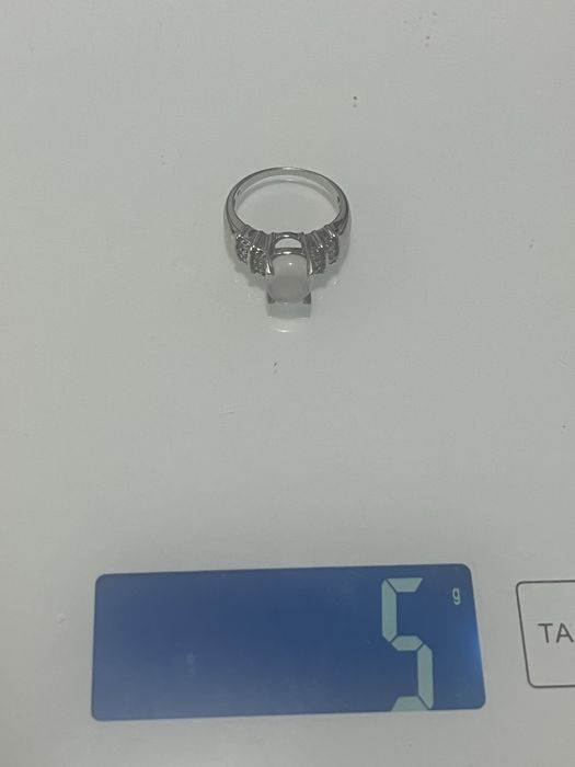 Inel aur alb 9k cu diamante