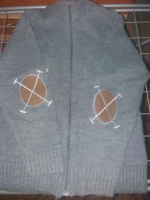 Продам кофту на мальчика