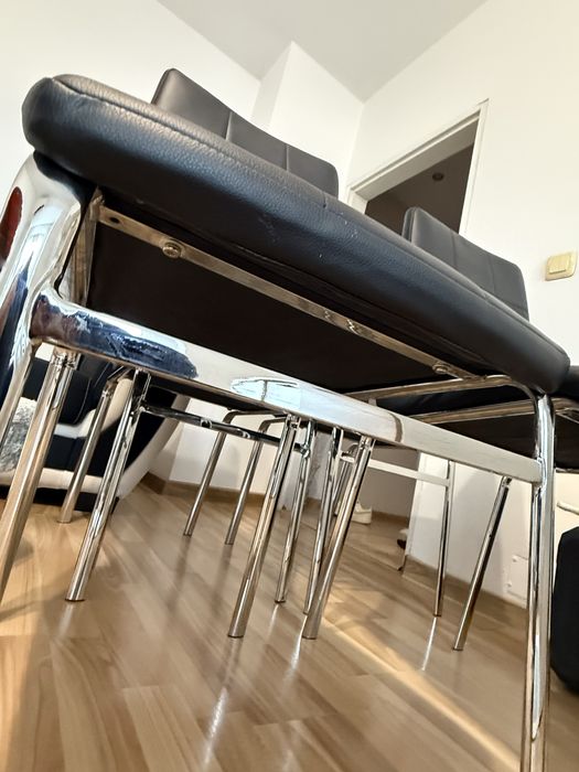 Трапезни столове