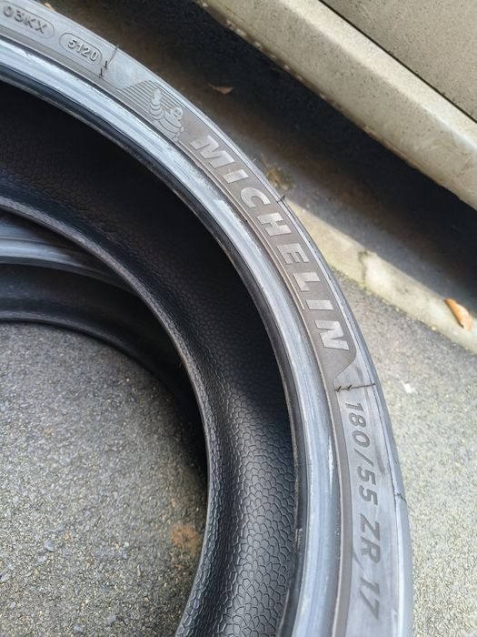 Michelin Road 5 
180/55/17 Dot 5120
Добро състояние без забележки.