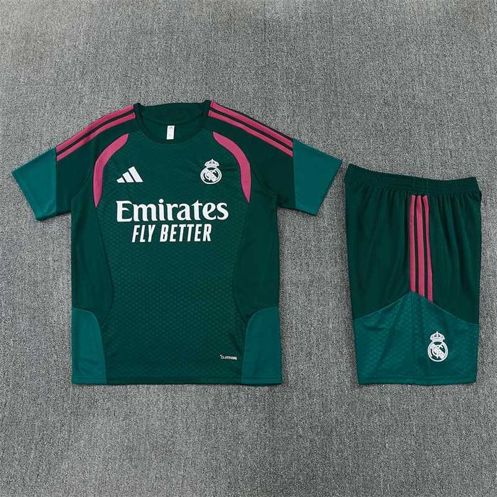 Real Madrid / Реал Мадрид 2026/2027 официални тениски