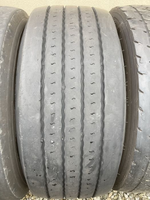 Гуми за камион 385-55-22.5