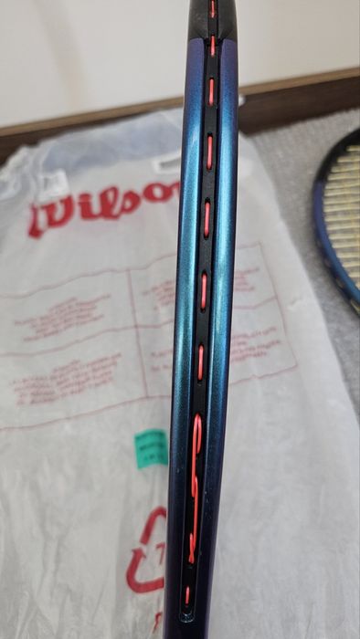 Професионална тенис ракета Wilson Ultra Pro V4 16×19  (305g) – Страхотно състояние!