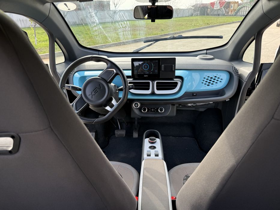 Vând mașina de 16 ani xev yoyo