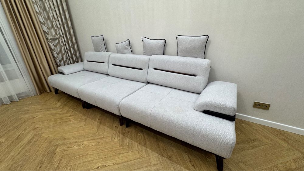 Продам диван 3,3метра