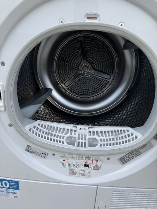 Сушилня Беко с термопомпа 8кг