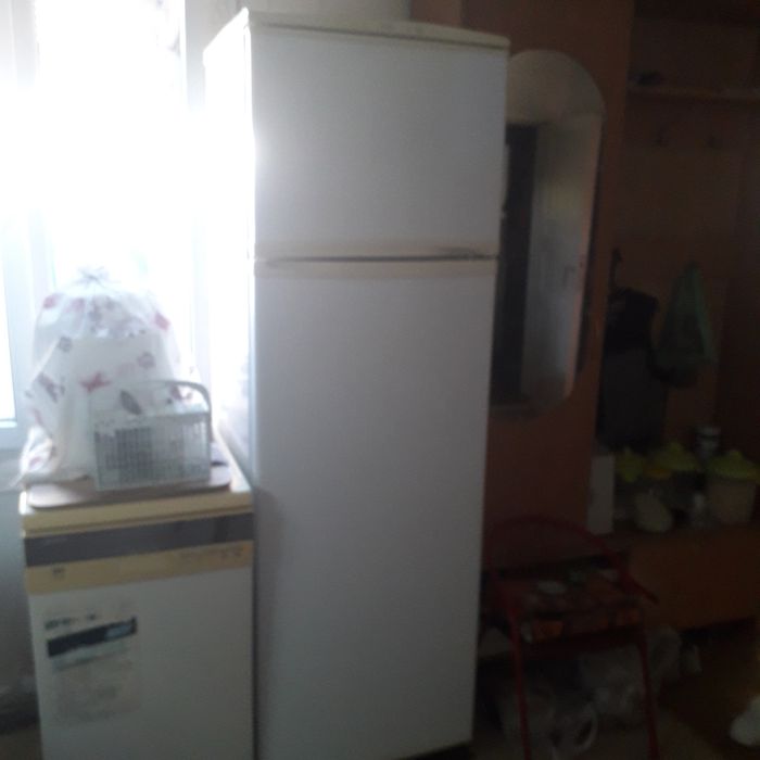 Продам холодильник