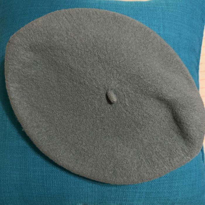 Зимни шапки различни