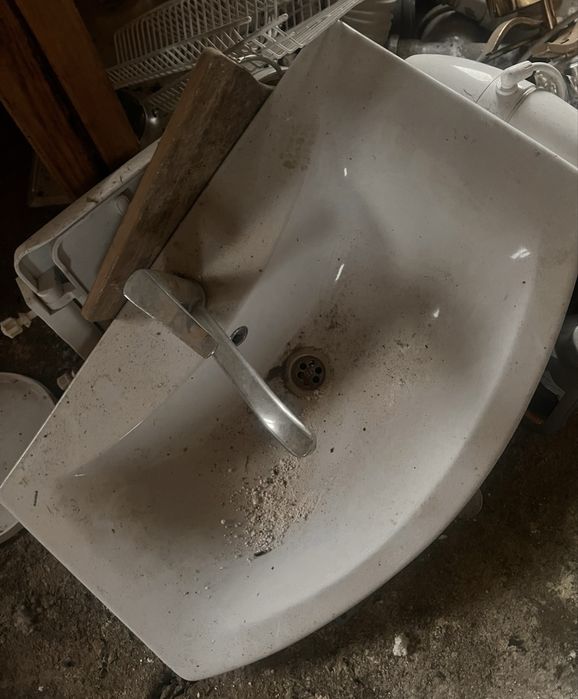 Продам унитаз новый