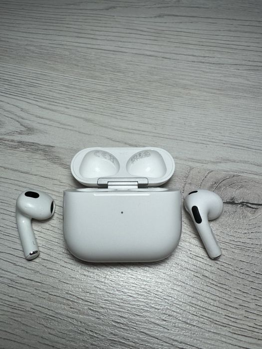 Продам Apple AirPods 3 Gen.