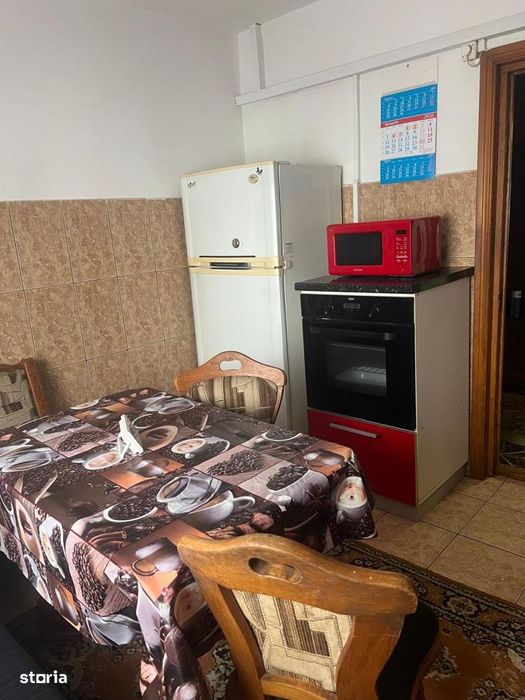 Apartament 3 camere de inchiriat Cora Bratianu