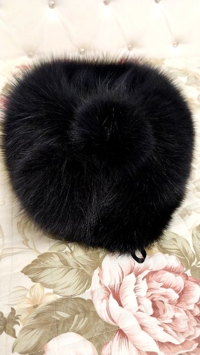 Продам шапку женскую