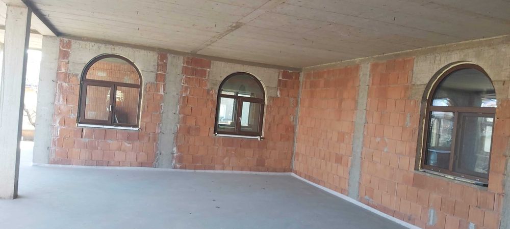 Tencuieli mecanizate si lucrari de rigips