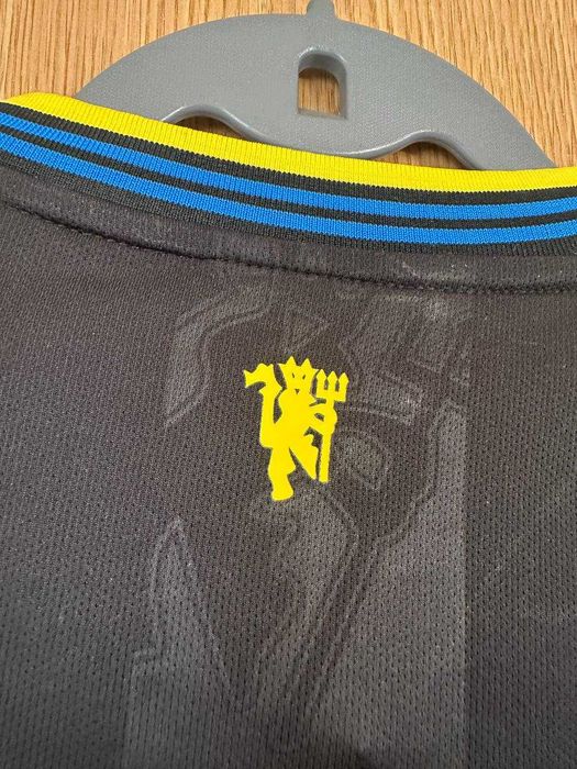 Оригинална adidas Manchester United тениска 2025/26