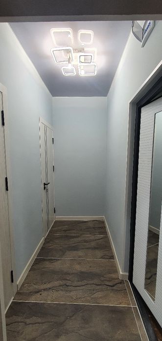 Своя. Продаётся 1 комнатная квартира Массив Феруза ор-р Экобазар