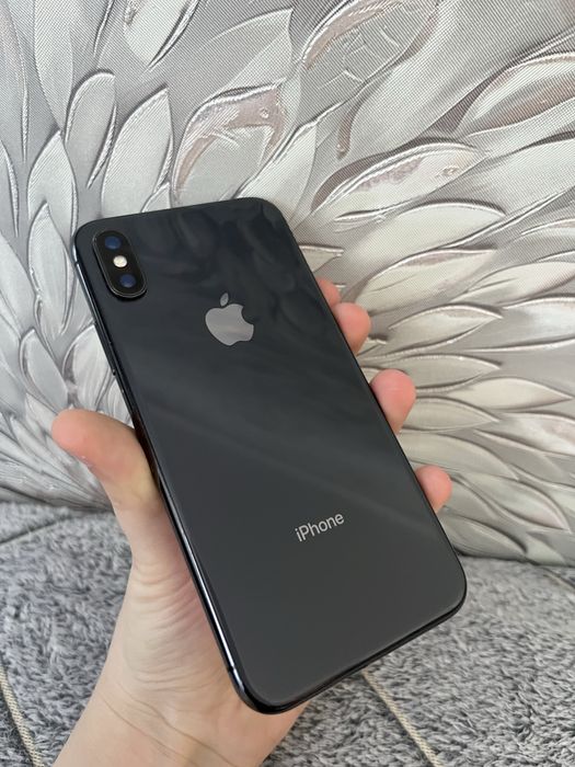 IPhone X 64 гб.