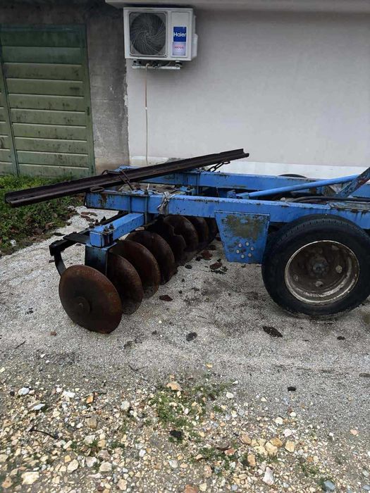 Прикачена дискова брана