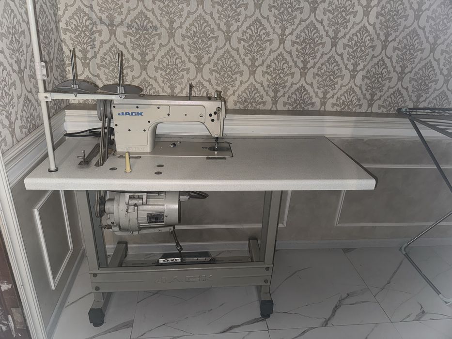 Продам шаейную машинку