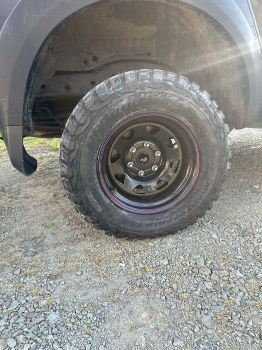 Vând cauciucuri 245/70 r16 BF Goodrich