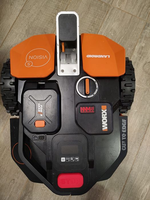Robot de tuns iarba Worx Landroid Vision WR202E